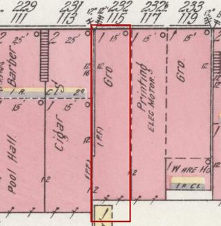 April 1914 Sanborn fire insurance map detail with the lot at today&rsquo;s 119 Market St. E. outlined in red; the map labels it: grocery