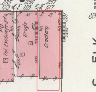 April 1914 Sanborn fire insurance map detail with the lot at today&rsquo;s 131 Market St. E. outlined in red; the map labels it: crockery